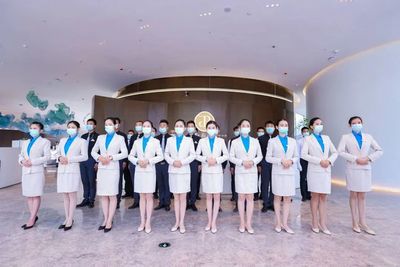 中国物业服务冠军:年收百亿,胜过绿城龙湖,在管面积超6亿平米