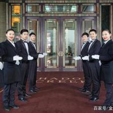 社区居家养老与物业服务的深度融合 机遇、挑战与路径